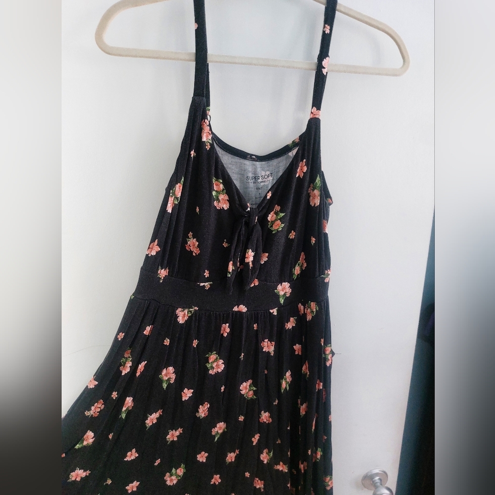 Torrid Super Soft Black And Pink Tie Front Skater Dress Size 1 (16)